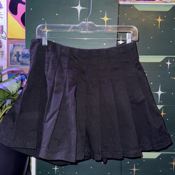 NEW forever 21 mini skirt - Picture 2 of 3